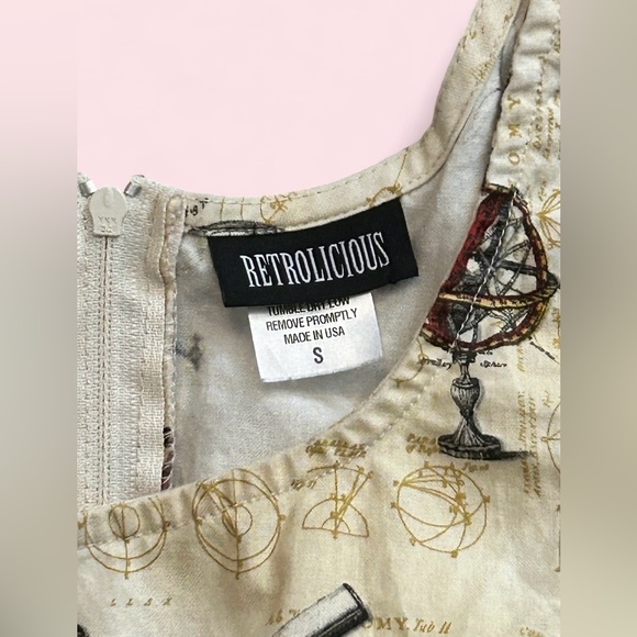 Retrolicious Astronomy Print Dress Small A-Line Pockets - Picture 4 of 6